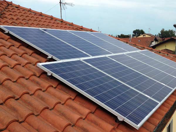 Progettazione-pannelli-solari-termici-vignate